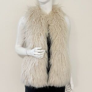 Y2K Brand Dex 1963 Cream Faux Fur Boho Vest Festival Furry Shaggy